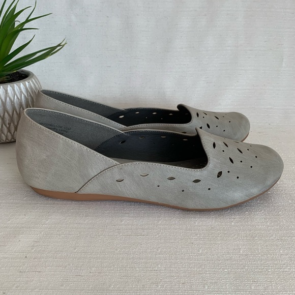 Bellini Marshmallow Gray Faux Leather Flats Woman’s 10M - Picture 7 of 15